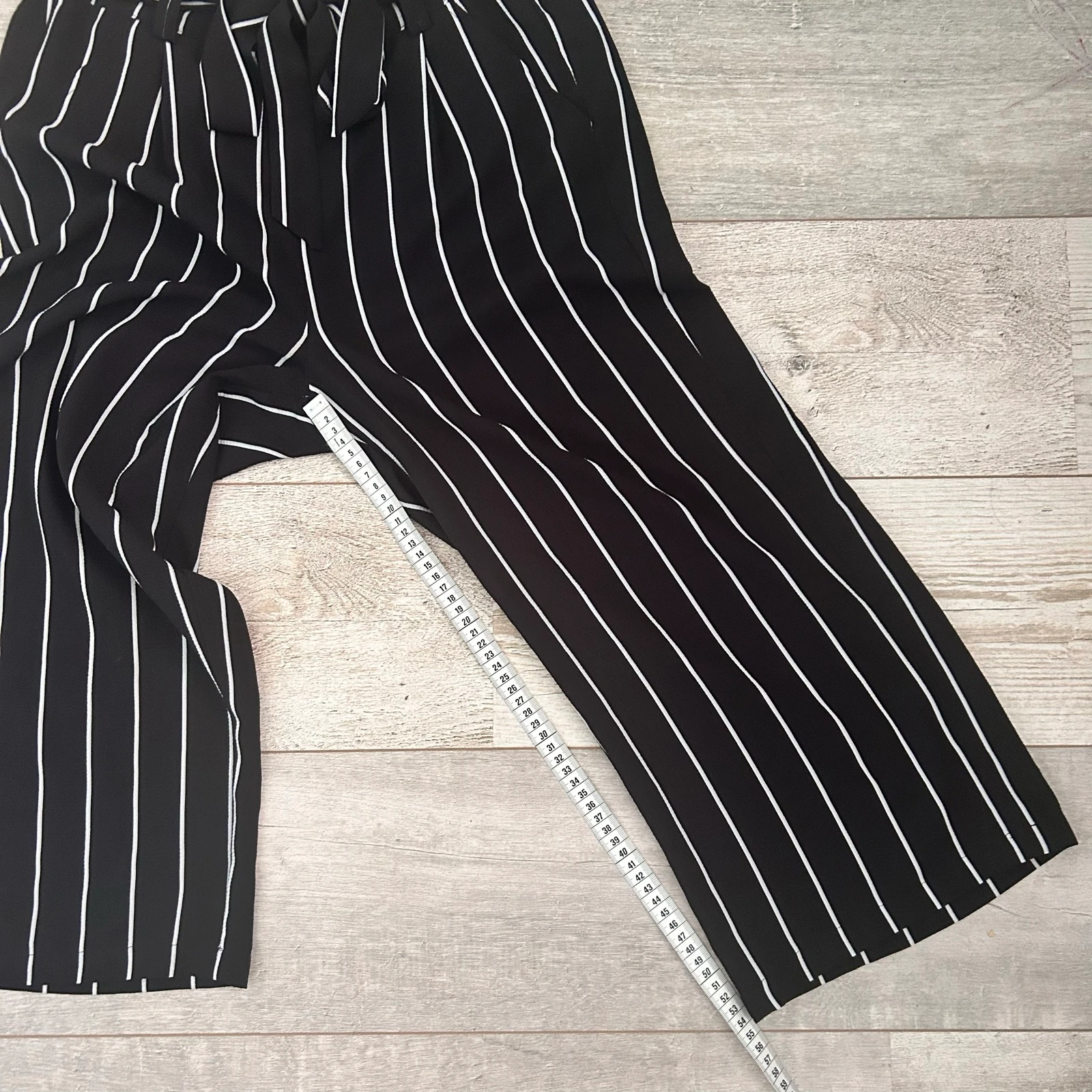 Only Korte Broek / Culotte Zwart met Witte Strepen – Maat 40 – photo 7